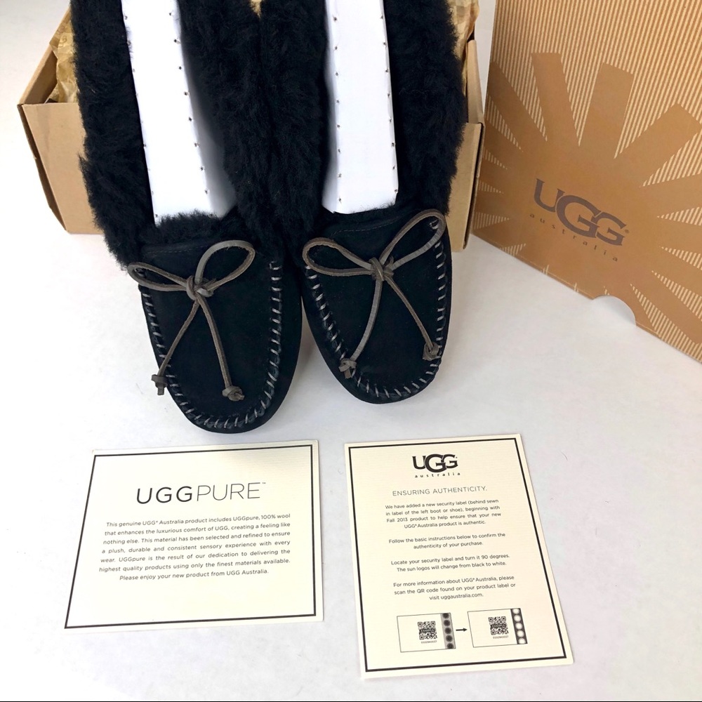 ❎SOLD UGG Alena Moccasin Black Slippers Sheepskin - Picture 5 of 8